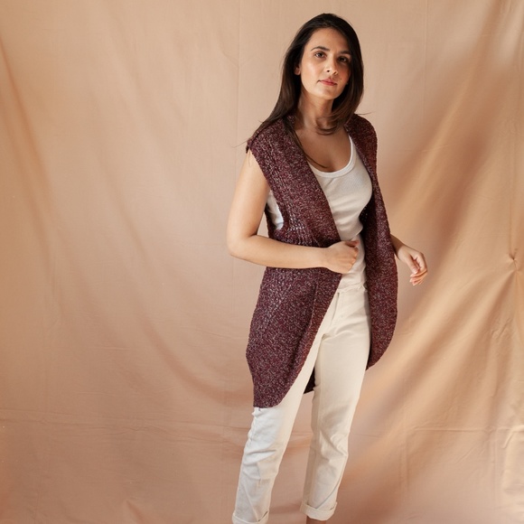 Cozy knitted vest - Picture 1 of 2